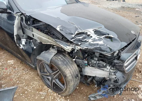 2019 Mercedes-Benz E 450 4Matic z USA, uszkodzony, nr VIN WDDZF6JB2KA579102